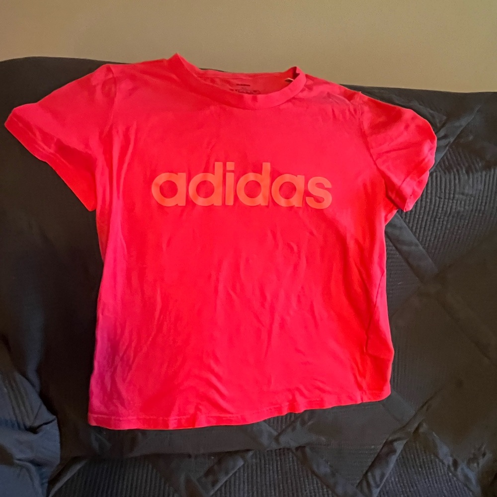 EUC WOMENS ADIDAS CLIMATE TSHIRT SIZE MEDIUM